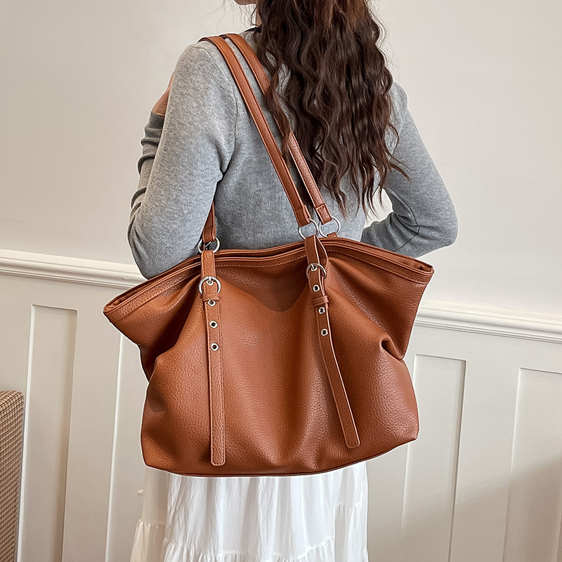 Leatherwork Rivets - Tas Tangan Wanita Rivet Kulit PU