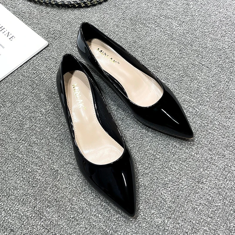 Sepatu hak tinggi kecil rendah - Leather Work Japan ulasan dan harga