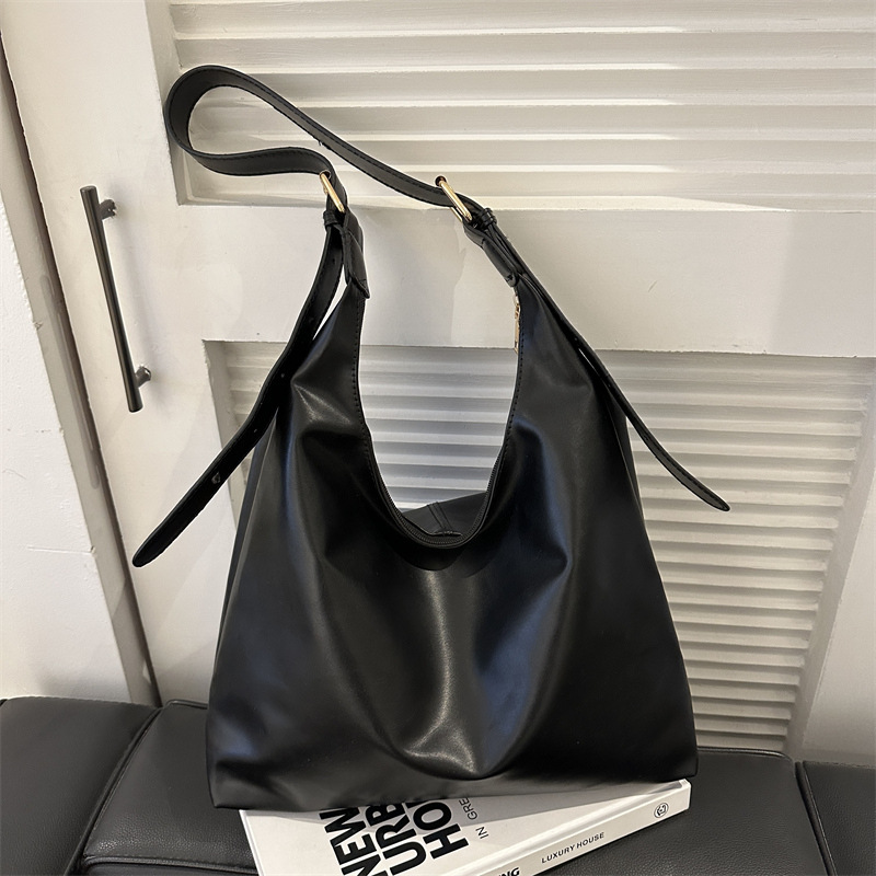 Tas Selempang Kulit Hitam Eleg - Leather Work Outfit ulasan dan harga
