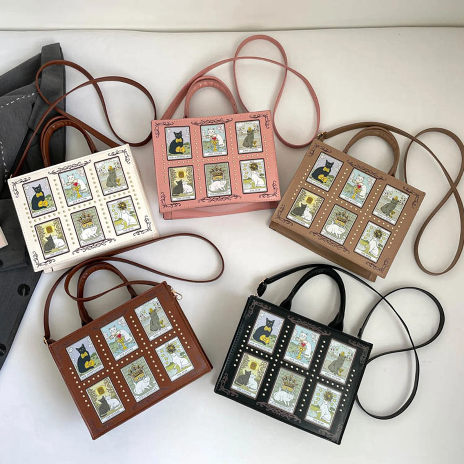 Tas Tote Motif Kucing untuk Wa - Leatherwork Rivets ulasan dan harga